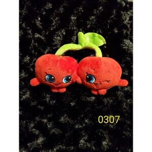 Shopkins "Cheeky Cherries" small plush toy - 0307